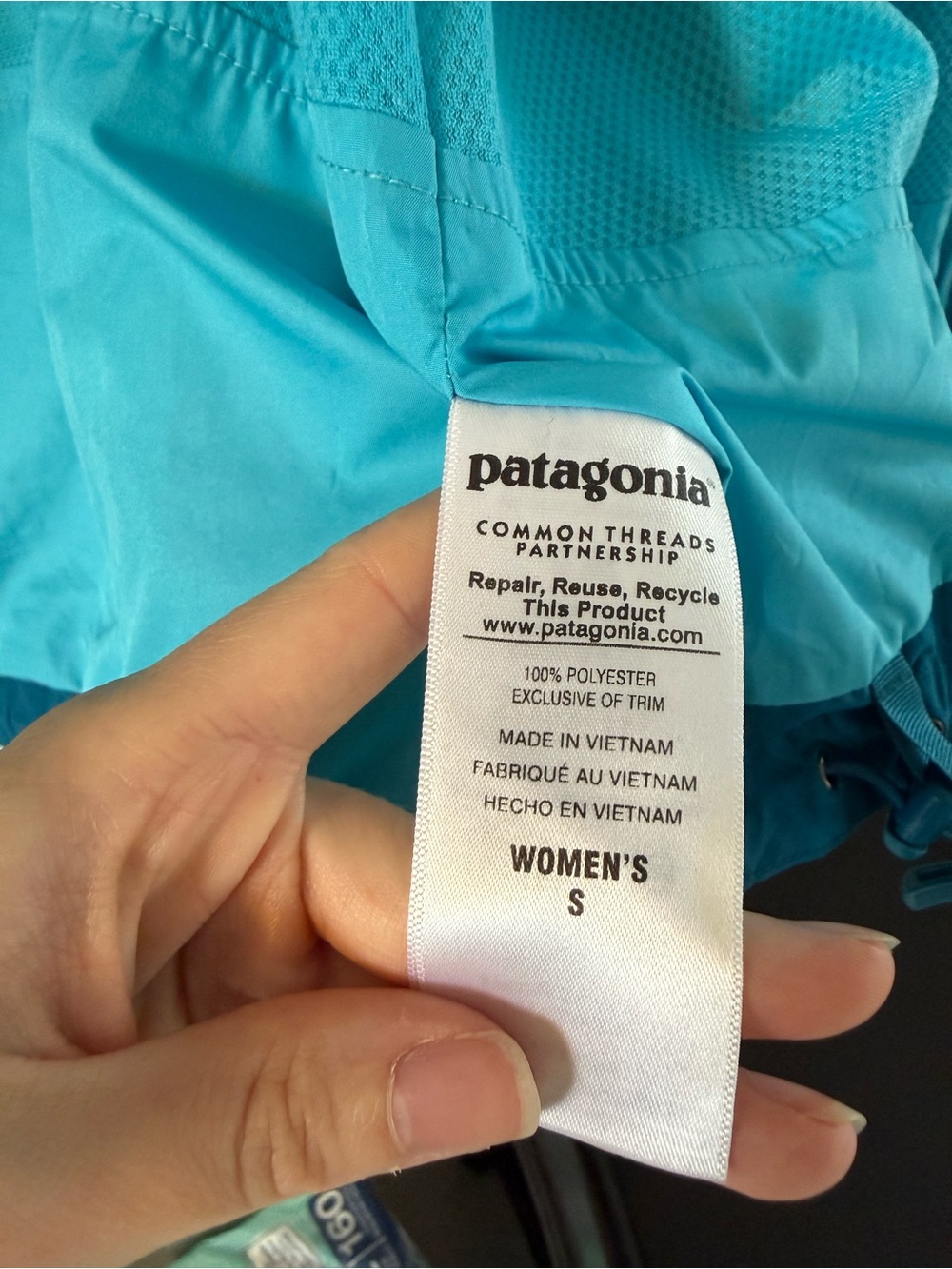 Patagonia Women’s Pilot Jacket GoreTex - Picture 9 of 11